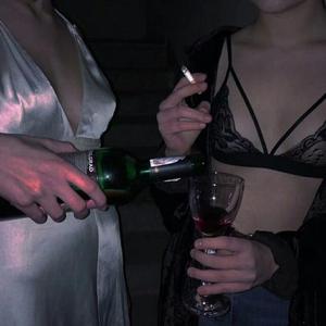 国产变态伪娘屁眼自慰失禁
